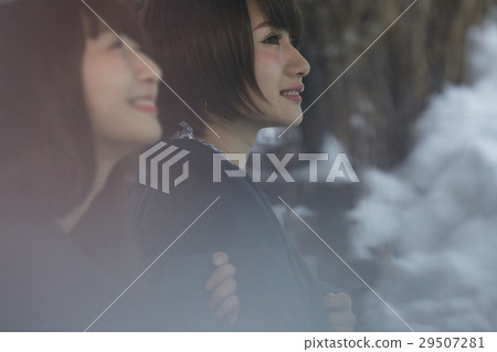 Ladies travel Snowscape hot spring 29507281