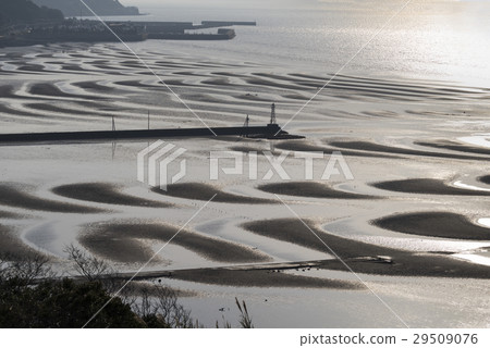 The coast of Okoko 29509076