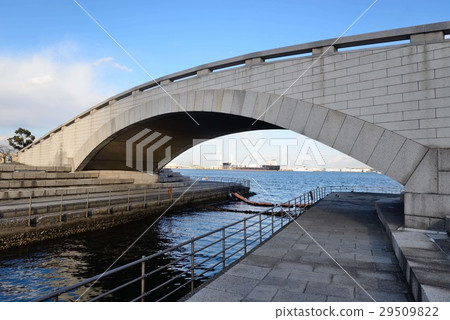 Bridge over Yokohama Port Lincoln Park Bridge over Yokohama Port Lincoln Park 29509822