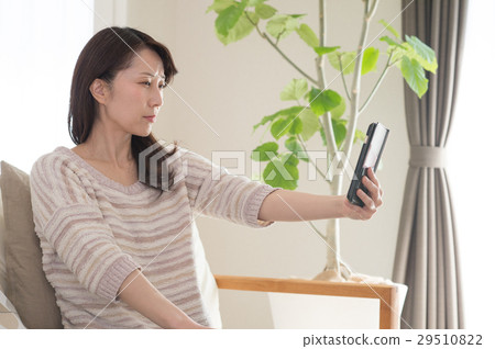 中年女性老花眼老花眼 29510822