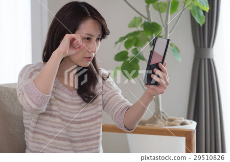 中年女性老花眼老花眼 29510826