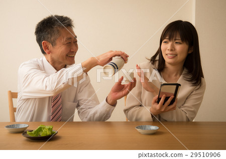 飲酒方老闆和下屬的男女老少 29510906