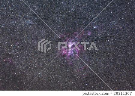 The Eta Carinae Nebula with an amateur DSLR Camera The Eta Carinae Nebula with an amateur DSLR Camera 29511307