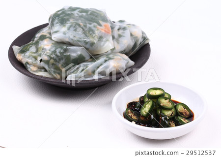 Steamed Dumpling stuffed ,garlic chives ,soy sauce Steamed Dumpling stuffed ,garlic chives ,soy sauce 29512537
