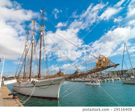 Tall sailing ship at Marina Port Vell in Barcelona Tall sailing ship at Marina Port Vell in Barcelona 29516409
