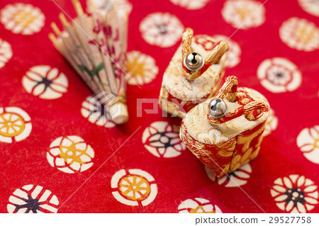 Miniature snugly enclosed umbrella 29527758