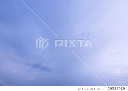 Cloudy sky in March (3: 2) 29532989