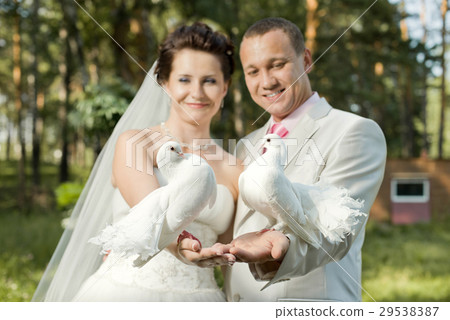 newly married couple 29538387