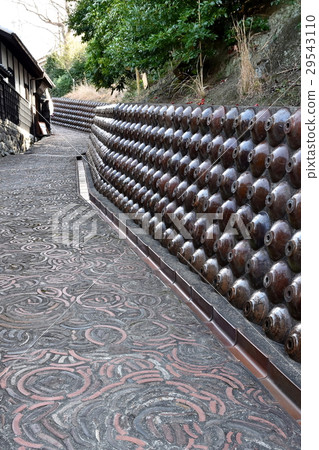 Pottery path 29543110