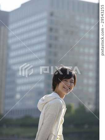 年輕的女士 29543255