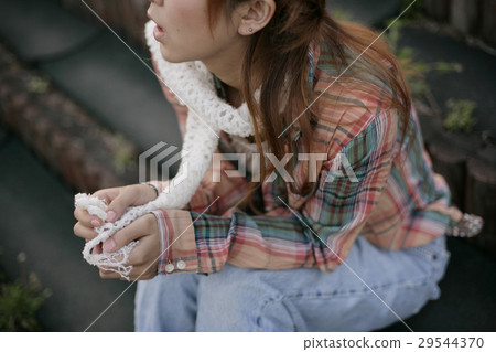 young woman young woman 29544370