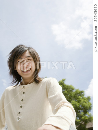 一個微笑的人 一個微笑的人 29545650