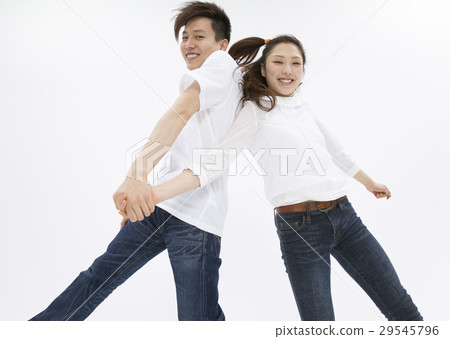 Young couple holding hands 29545796
