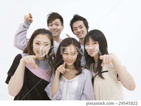 年輕男人和女人指點 29545822