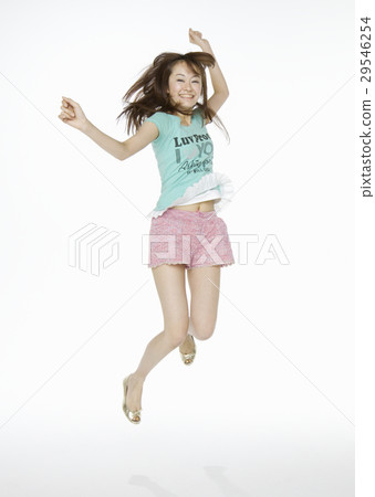 Young lady to jump Young lady to jump 29546254