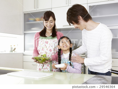 Parent and child of the kitchen Parent and child of the kitchen 29546364