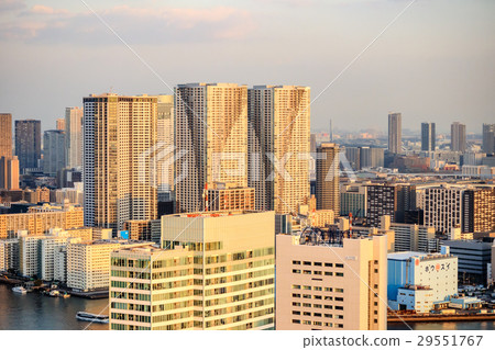 Urban landscape in the evening stained in dusky color Hamamatsucho looks for Ariake direction 29551767