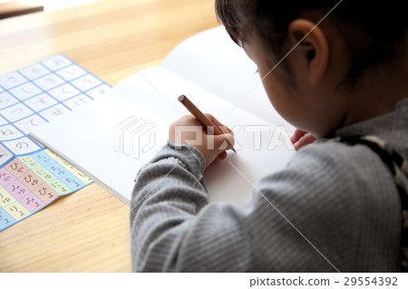 要研究的嬰兒形象 29554392