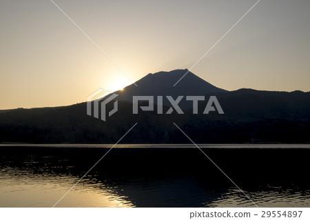 從高千穗宮崎縣的Oike的晚上視圖 29554897