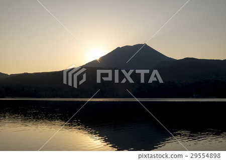 從高千穗宮崎縣的Oike的晚上視圖 29554898