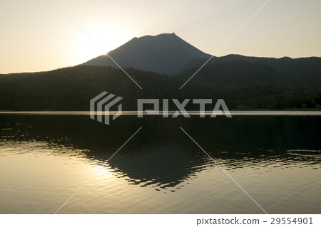 從高千穗宮崎縣的Oike的晚上視圖 29554901