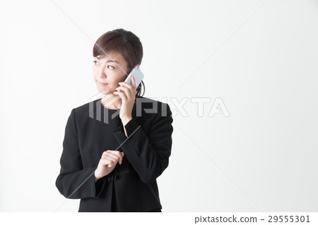 中年女性正式著裝·白背 中年女性正式著裝·白背 29555301