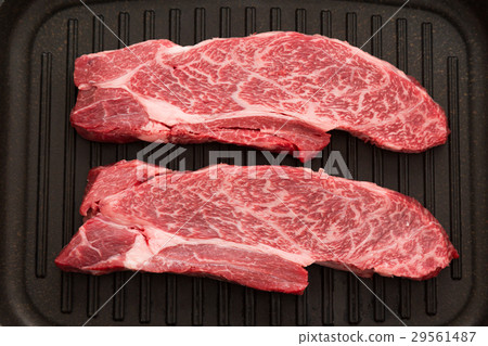 黑毛和牛牛肉肩烤牛排肉 29561487