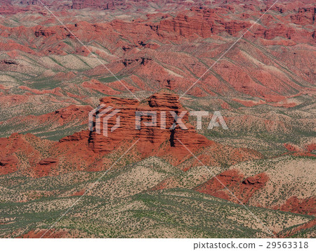 Zhang · Hirayama Large Canyan Scenic Area / Pingshanhu Canyon, Zhangye, China Zhang · Hirayama Large Canyan Scenic Area / Pingshanhu Canyon, Zhangye, China 29563318