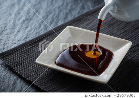 醬油 豆醬 傾倒的 29579305