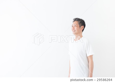 Middle male Middle male 29586264