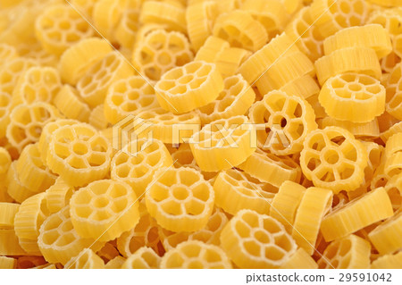 Uncooked italian pasta rotelle close up 29591042