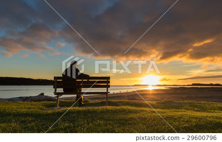 Watching Sunset 29600796