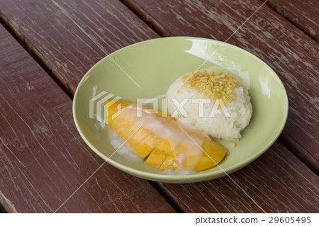 Mango with sticky rice and coconut milk Mango with sticky rice and coconut milk 29605495