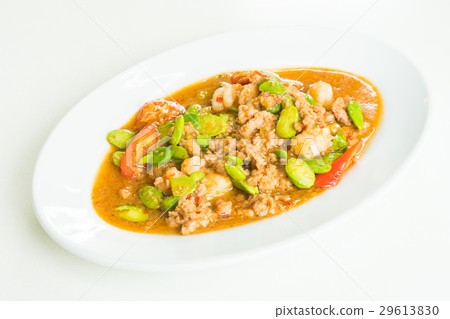 Fried shrimp with sataw bean Fried shrimp with sataw bean 29613830