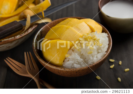 Khao Niew Ma Muang, Mango and sticky rice 29621113