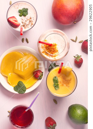 Mango and strawberry lassi Mango and strawberry lassi 29622905