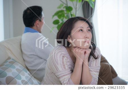 Japanese fighting middle-class couple Japanese fighting middle-class couple 29623335