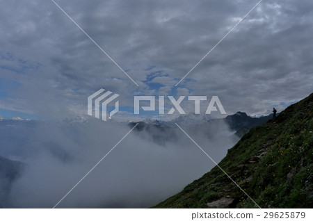 Tungnath Temple (India) Tungnath Temple (India) 29625879
