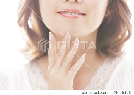 美容女性身體部位皮膚護理紫外線護理Heration美容年輕女性美容 美容女性身體部位皮膚護理紫外線護理Heration美容年輕女性美容 29626398