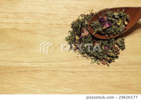 Dry herb 29626577