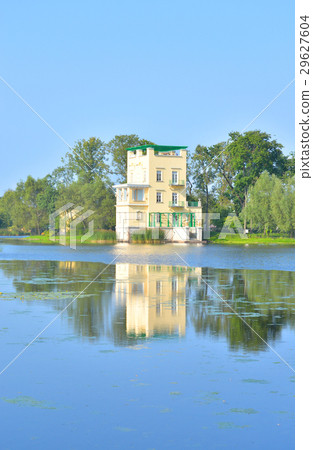 Holguin pavilion in Peterhof. Holguin pavilion in Peterhof. 29627604