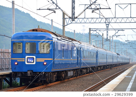 24 series Blue Train Hokutosei passing Tsugaru Imabetsu Station 29629399
