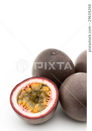 Passion fruit: Passion fruit 29639268