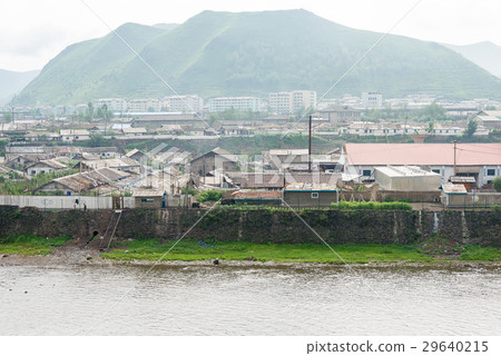 中東邊境的對岸是朝鮮·中國的艾山市·吉林省白人朝鮮族自治州 29640215