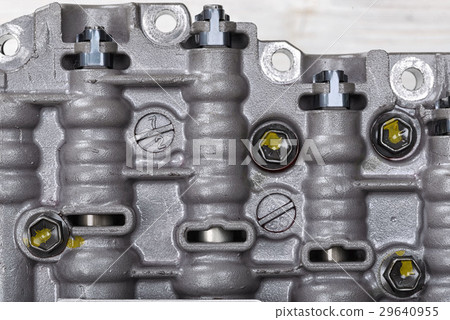 Mechanical part with metal components and Mechanical part with metal components and 29640955