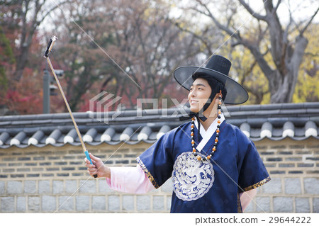 Go out with Korean traditional clothes 'Hanbok' 198 Go out with Korean traditional clothes 'Hanbok' 198 29644222