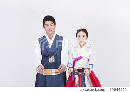 Go out with Korean traditional clothes 'Hanbok' 147 29644331