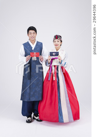 Go out with Korean traditional clothes 'Hanbok' 112 29644396