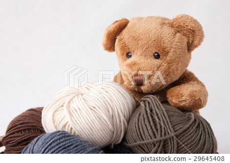a ball of wool 058 29645408