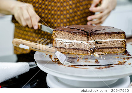 chocolate cakes 29647930